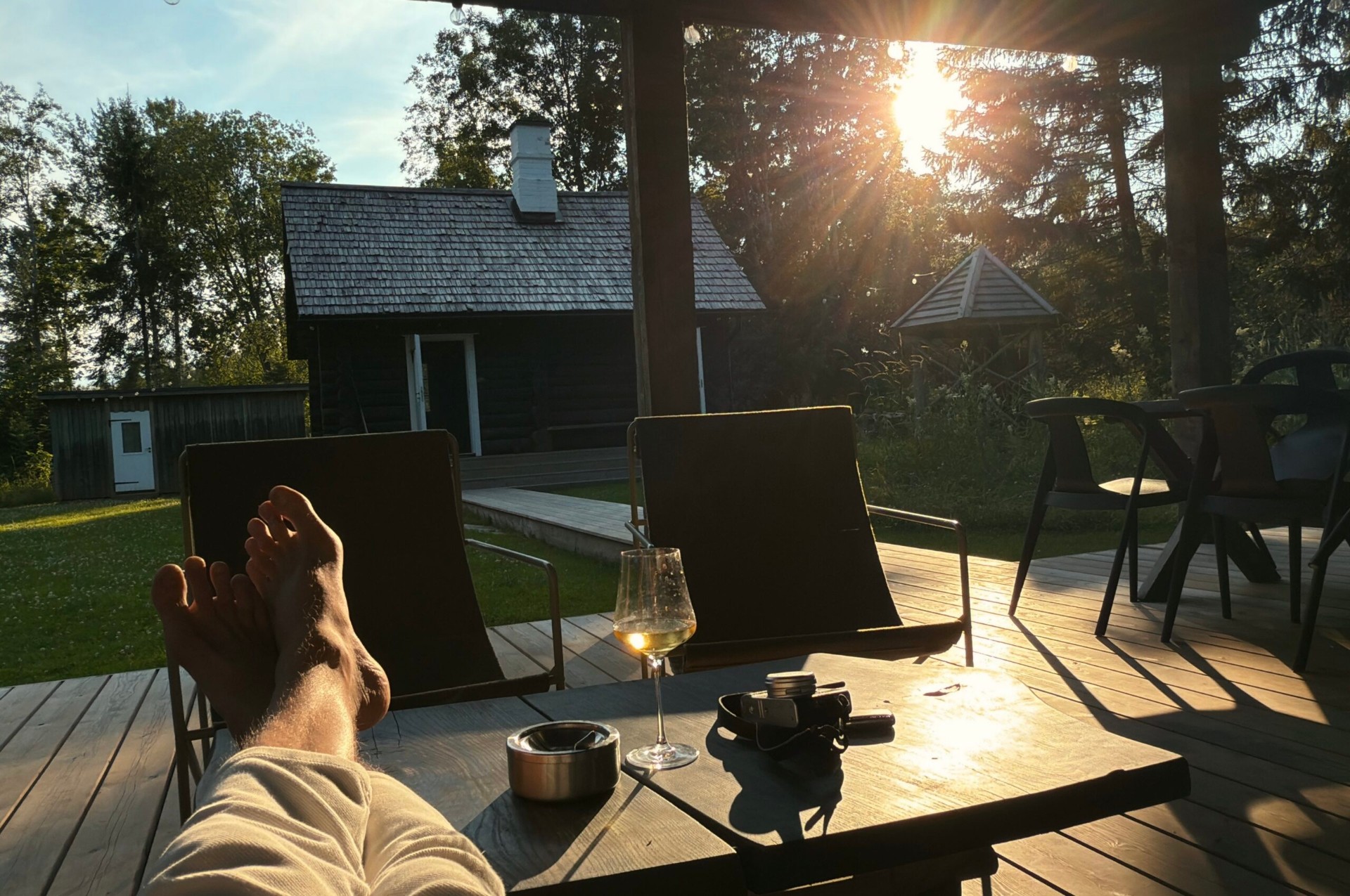 Suveõhtu verandal